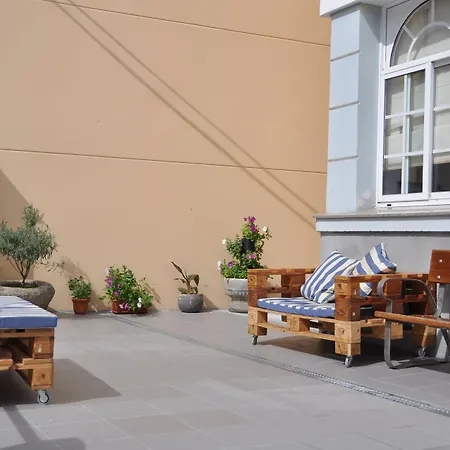 La Terraza Mino