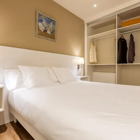 La Terraza Hotel *