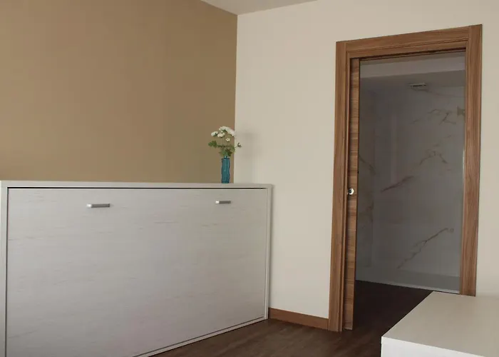 La Terraza Otel Mino